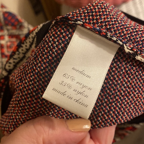 Francesca’s bodycon dress, 3/4 sleeve. Excellent used condition, only worn once - Picture 6 of 6